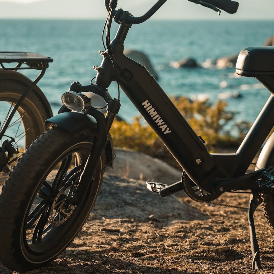 Himiway Escape Pro. Moped-Style Long Range Electric Bike Parked Next To The Sea