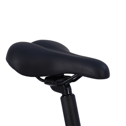 Hygge Soro saddle in a white studio background.